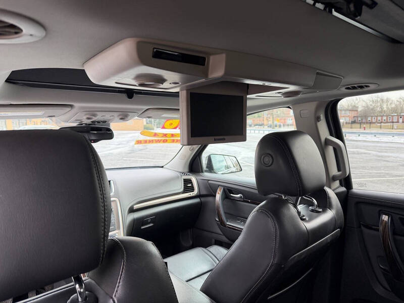 2016 GMC Acadia Denali