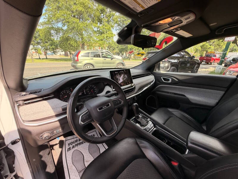 2023 Jeep Compass Latitude