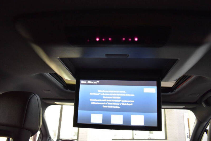 2022 Toyota Sienna Platinum 7-Passenger