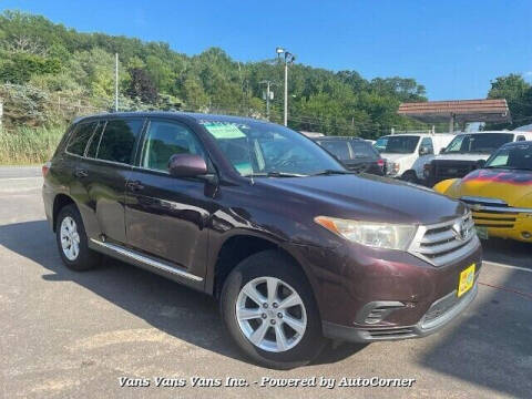 2012 Toyota Highlander for sale at Vans Vans Vans INC in Blauvelt NY