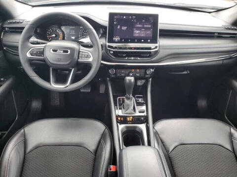 2023 Jeep Compass Altitude
