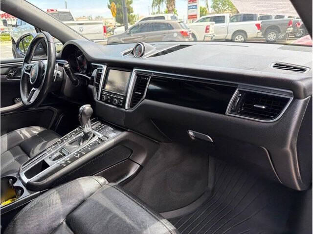 2015 Porsche Macan S