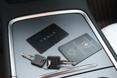 2025 Tesla Model Y Performance