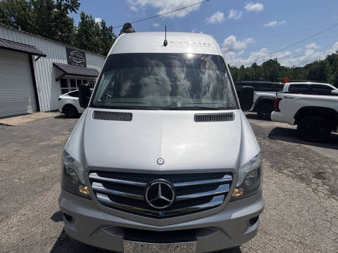 2015 Winnebago ERA BM170X