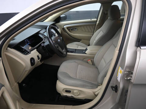 2017 Ford Taurus SEL