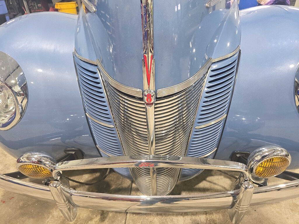 1940 Ford DELUXE V8 38
