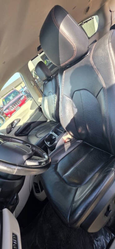 2020 Chrysler Pacifica Touring L