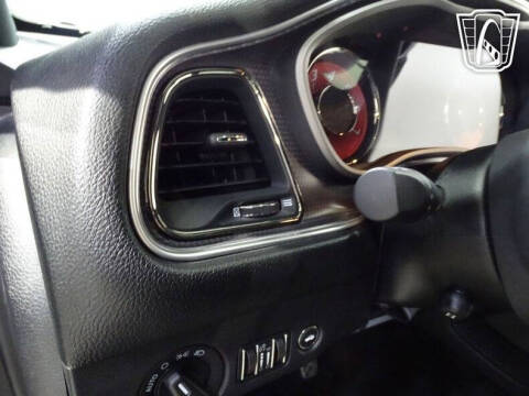2015 Dodge Challenger SRT Hellcat