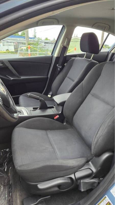 2010 Mazda MAZDA3 i SV