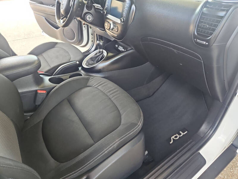 2019 Kia Soul +