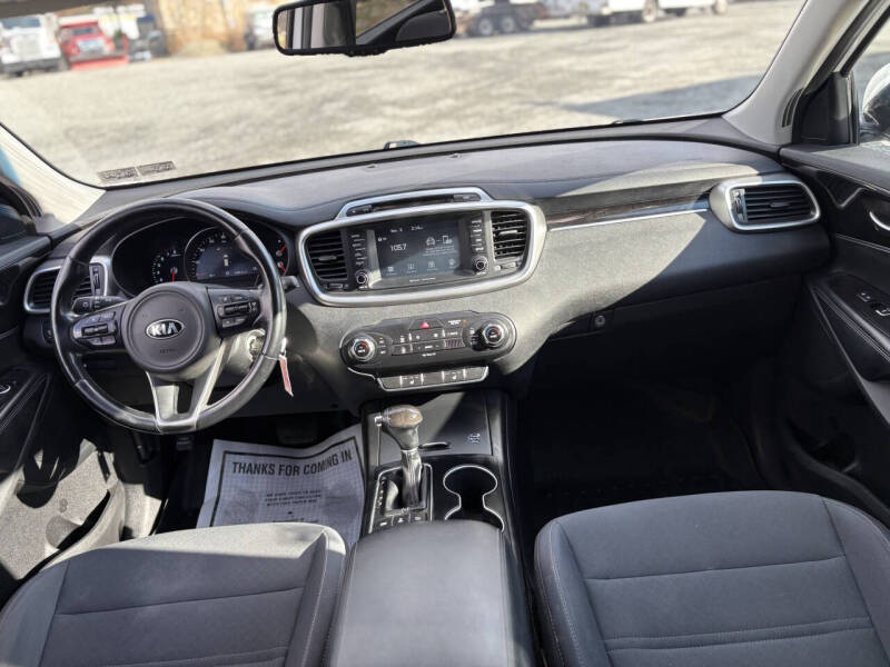 2018 Kia Sorento LX V6