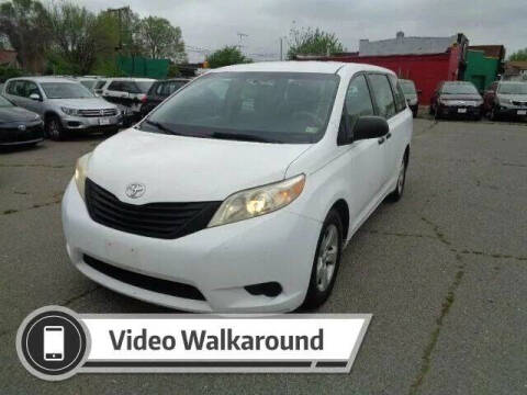 2011 Toyota Sienna Base 7-Passenger