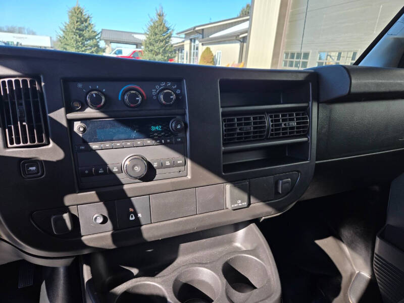 2021 GMC Savana 2500