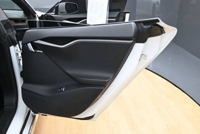 2020 Tesla Model S Performance