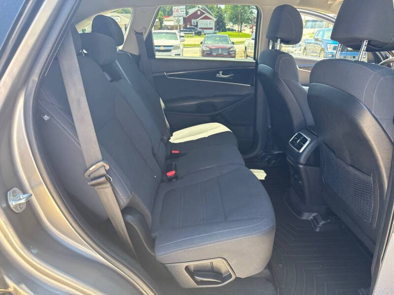 2017 Kia Sorento LX