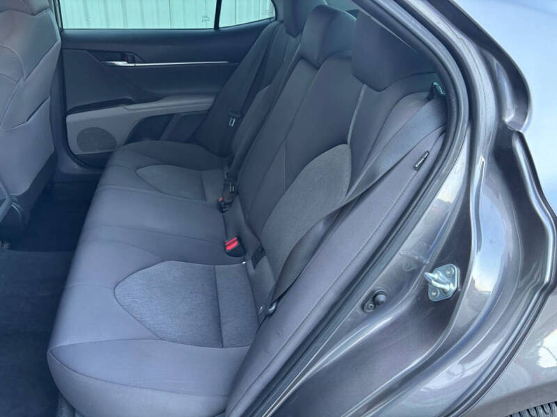 2022 Toyota Camry LE