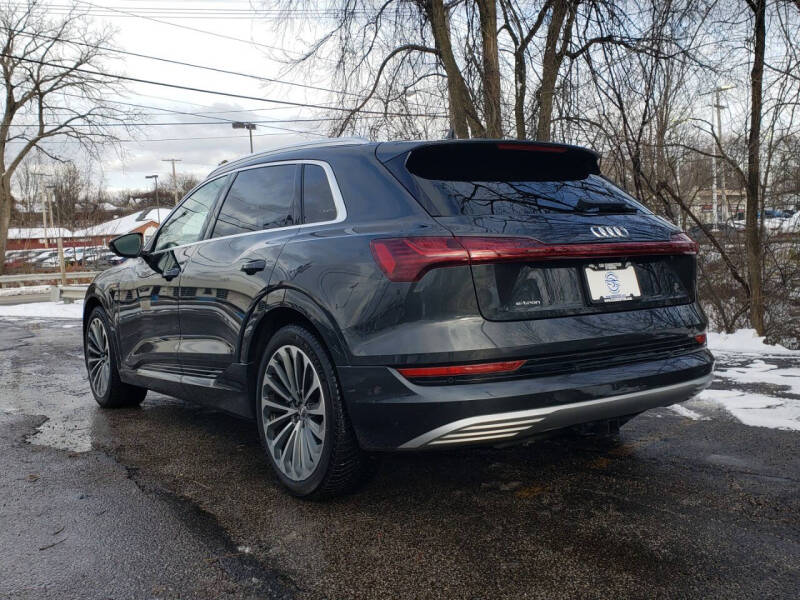 2019 Audi e-tron quattro Prestige