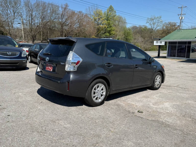 2012 Toyota Prius v Two