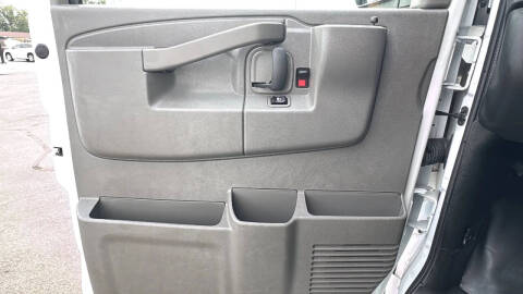 2025 Chevrolet Express 2500