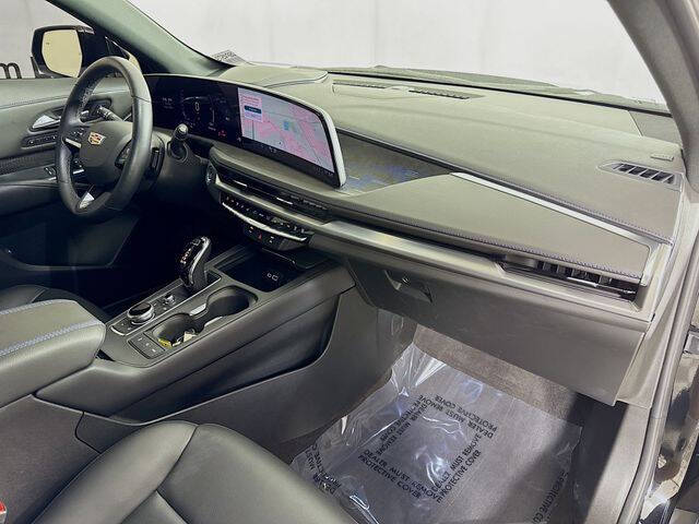 2024 Cadillac XT4 Sport