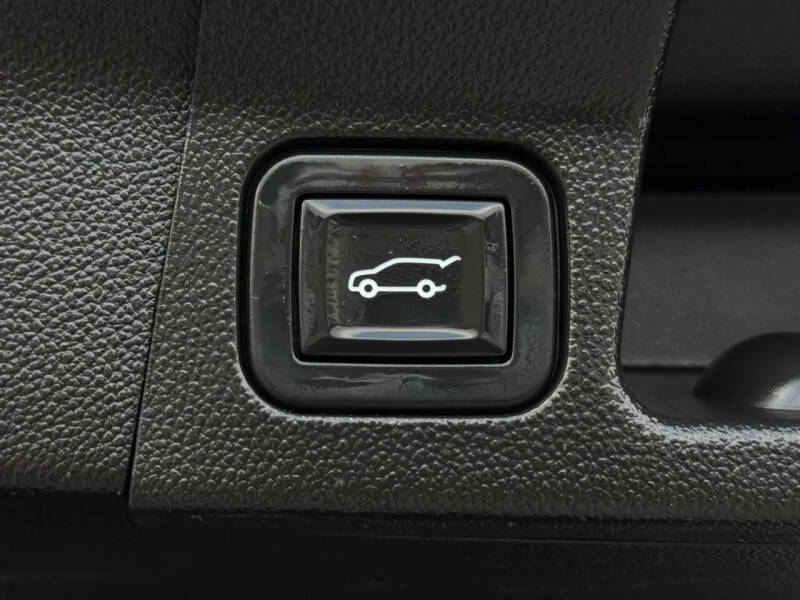 2017 GMC Acadia SLE-2