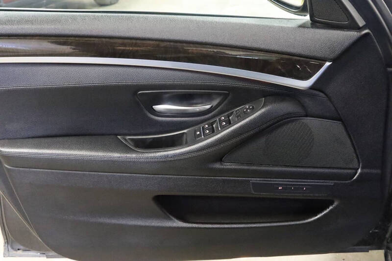 2016 BMW 5 Series 528i xDrive