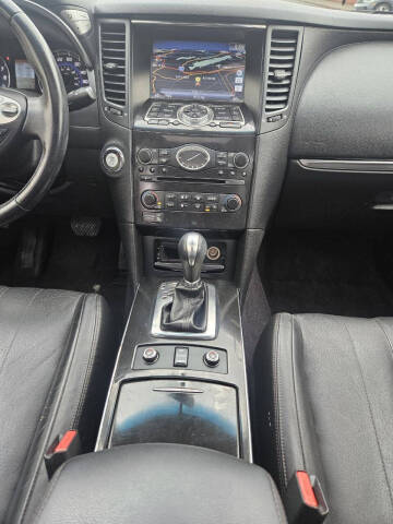 2015 Infiniti QX70