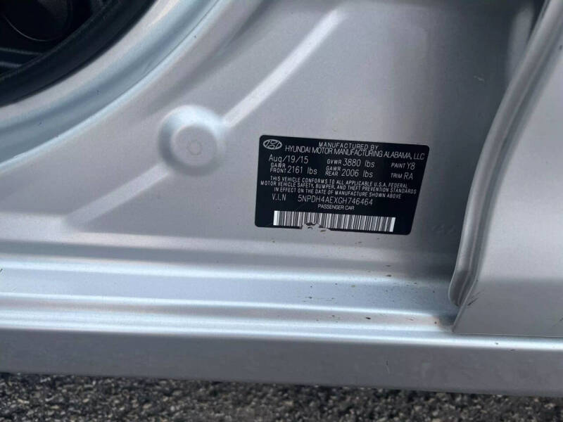 2016 Hyundai Elantra SE