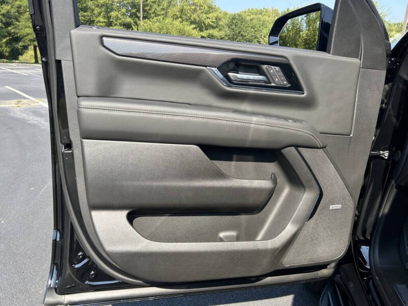 2025 GMC Yukon XL Elevation