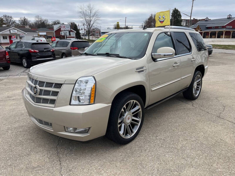 2012 Cadillac Escalade Premium's photo
