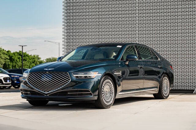 2022 Genesis G90