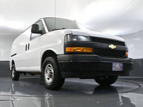 2022 Chevrolet Express 2500