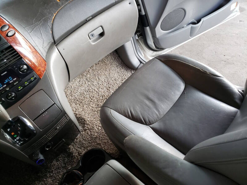 2006 Toyota Sienna XLE 7 Passenger