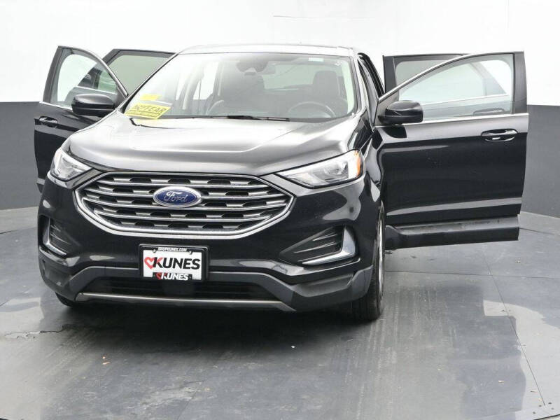 2022 Ford Edge SEL