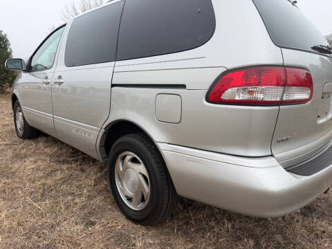2002 Toyota Sienna LE