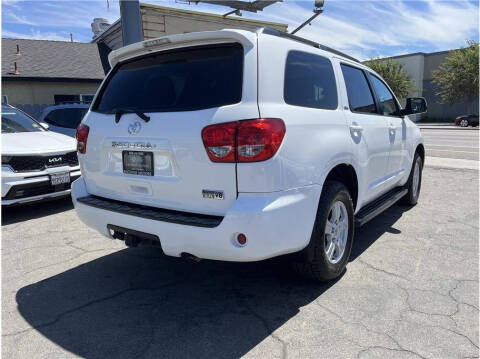 2016 Toyota Sequoia SR5
