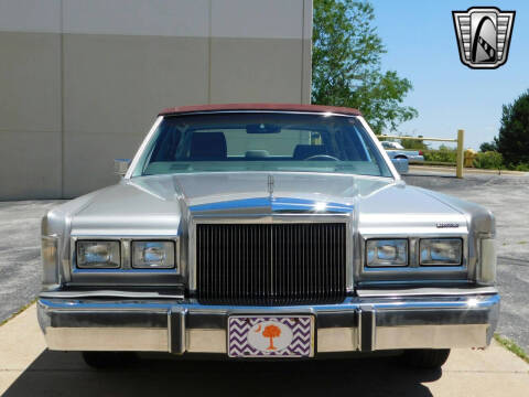 1988 Lincoln Town Car Signature