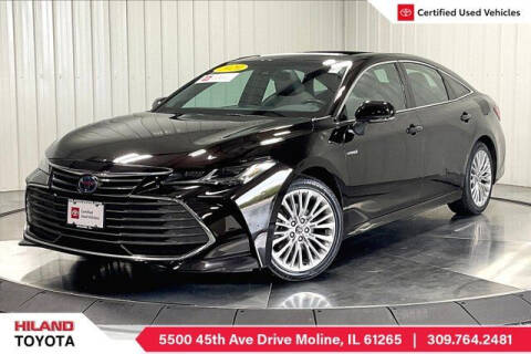 2020 Toyota Avalon Hybrid for sale at HILAND TOYOTA in Moline IL