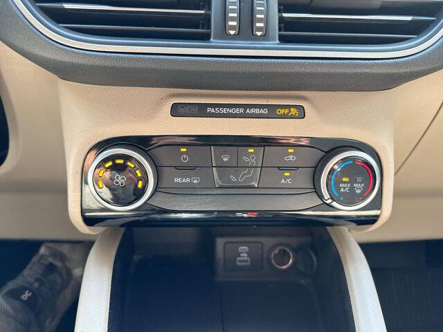 2022 Ford Escape SE