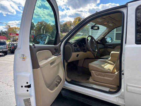 2012 Chevrolet Suburban LT 2500
