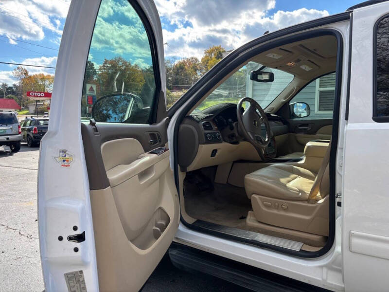 2012 Chevrolet Suburban LT 2500