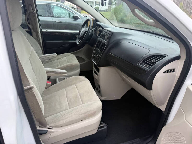 2014 Dodge Grand Caravan SE
