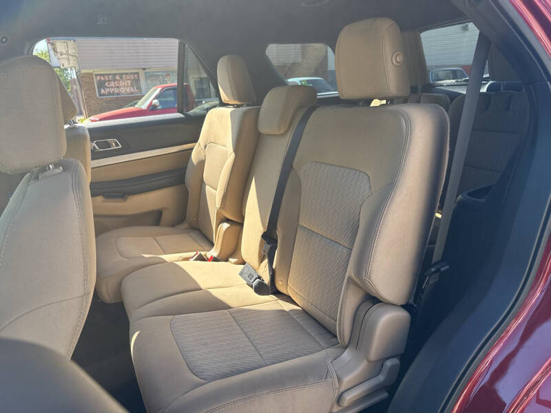 2017 Ford Explorer