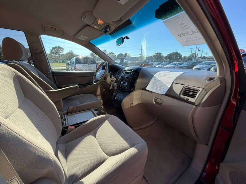2005 Toyota Sienna CE 7 Passenger