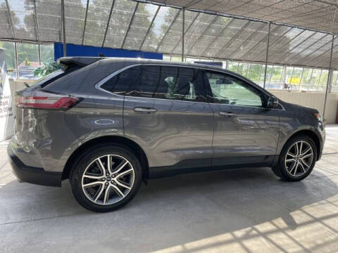 2022 Ford Edge Titanium