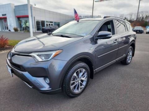 2017 Toyota RAV4 Hybrid XLE