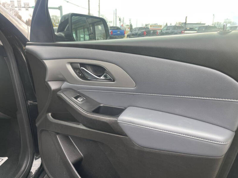 2021 Chevrolet Traverse LT Leather