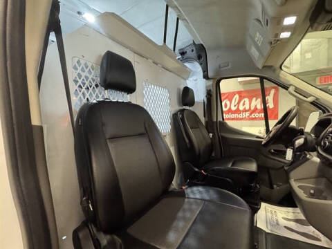 2022 Ford Transit