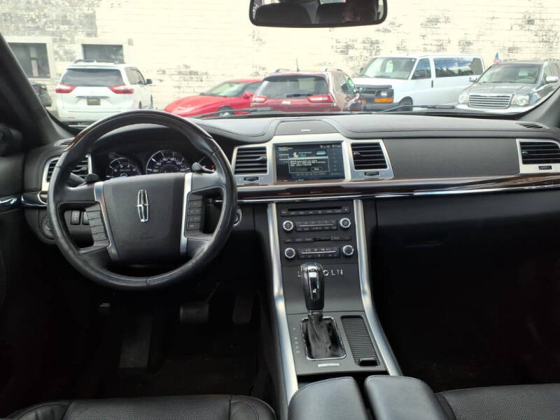 2012 Lincoln MKS