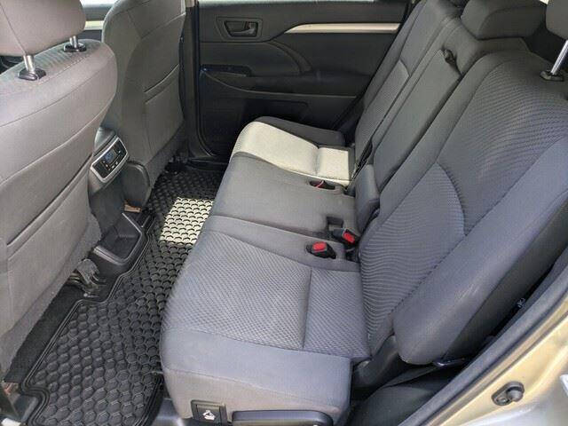 2014 Toyota Highlander LE